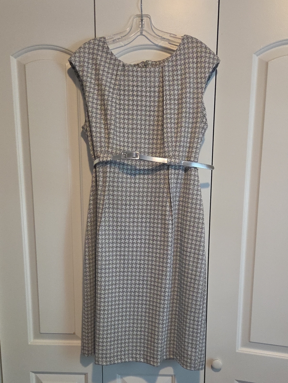 dressbarn Gray Houndstooth Midi Sheath Dress with Silver Belt